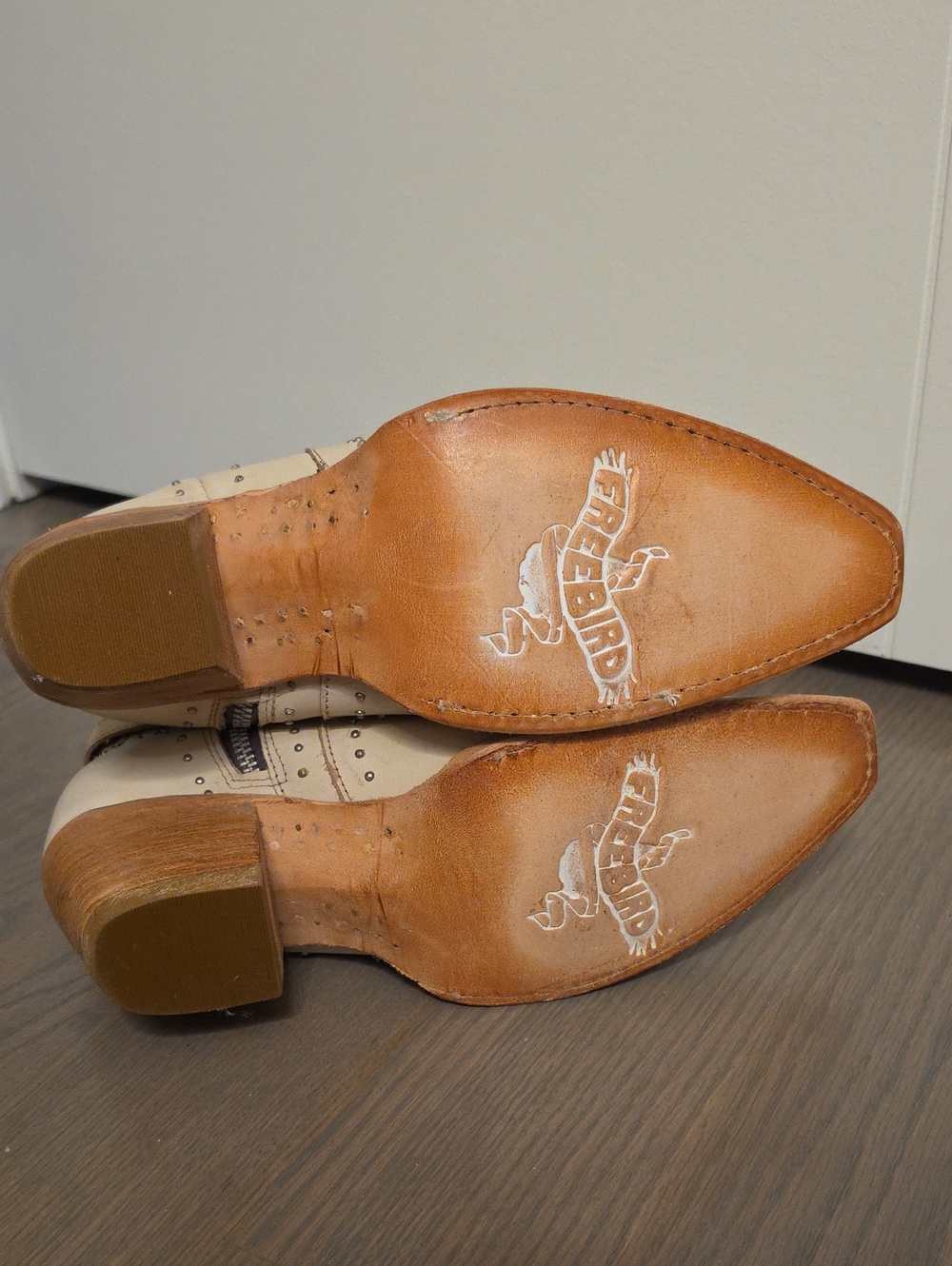 Freebird Morgan Women's Cream Western Ankle Boots - Picture 6 of 8